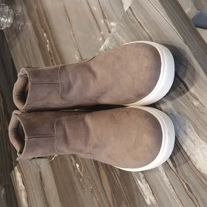 Izod women's ankle boots